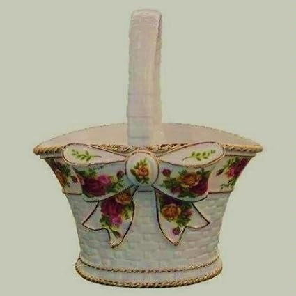 Royal Albert Old Country Roses Small Handled Basket