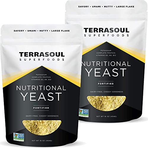 Terrasoul Superfoods Premium Nutritional Yeast Flakes, 2 Lbs Pack of 2, Fortified, Savory Superfood for Vegan Cheese, Seasoning, and Plant-Based Protein Boost