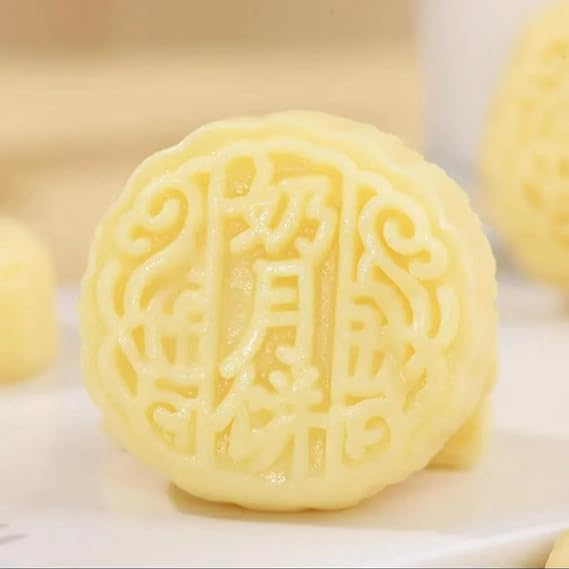 Milk mooncake,Fruit cake,Mid-Autumn Festival moon cake,gummies,dim sum,Instant biscuits,healthy snacks,delicious Chinese snacks,Sweets Gifts (Original taste,6 pcs)