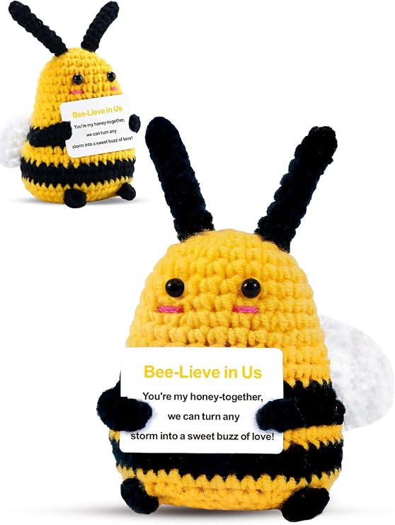 PinCute Bee Gifts Positive Crochet Animals: Birthday Gifts for Women Friends Sister Mom Wife Mother's Day, Cute Funny Bee Dolls with Inspirational Support Cards Emotional Room Decors