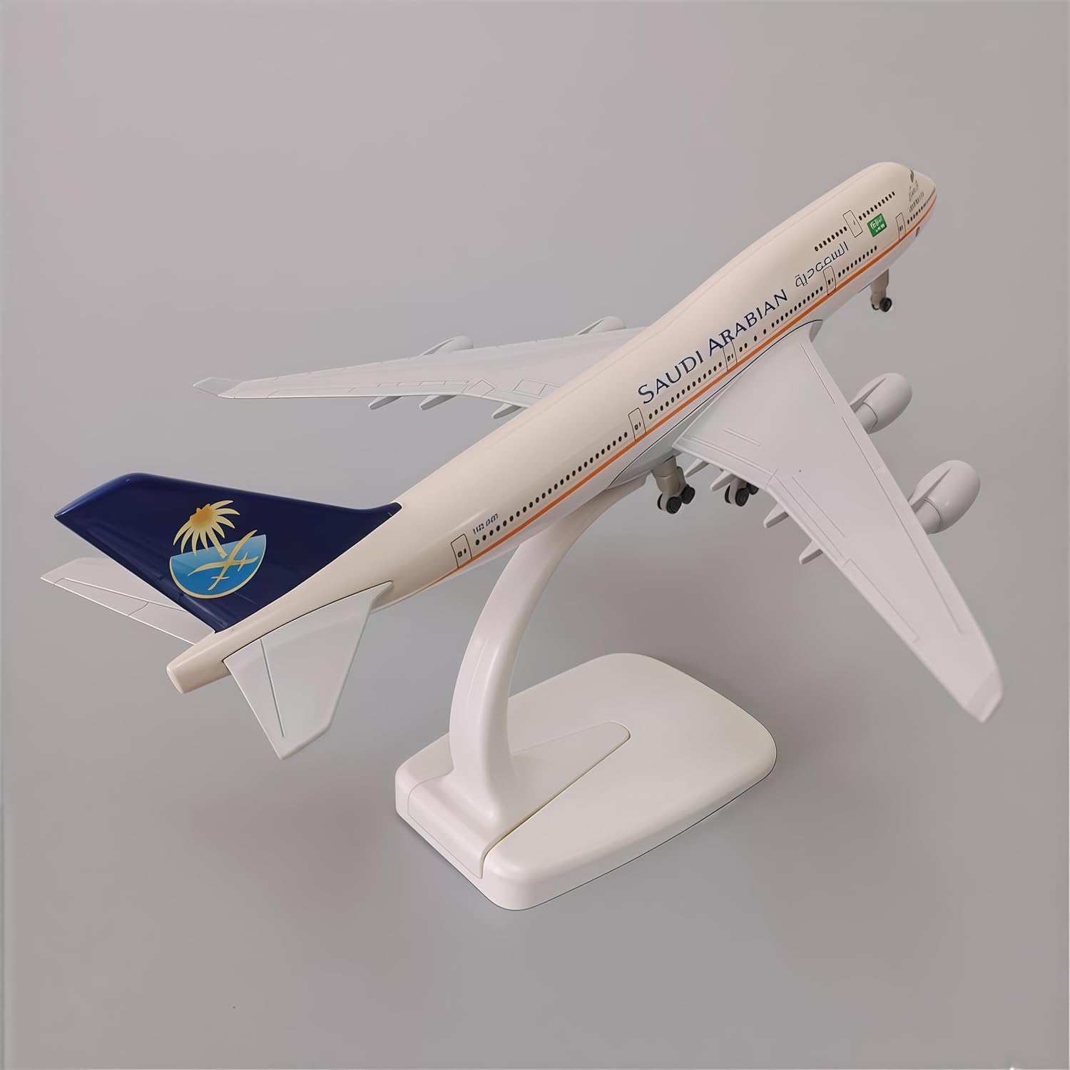 Saudi Arabian Airlines Boeing 747 Airplane Model 20cm Alloy Aircraft Model for Collection &amp; Gifts