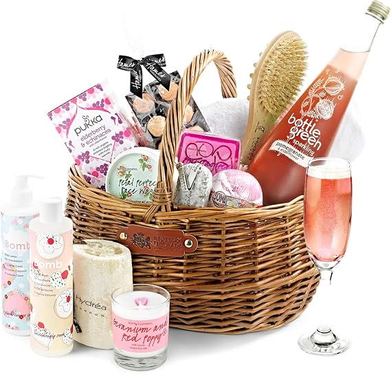 Luxury Pamper Gift Set - Classic Self Care Gift Basket with Sparkling Presse, Bath Bomb, Candle, Body Lotion & Face Wash - Spa Hamper for Mum, Wife or Girlfriend, from Regency Hampers