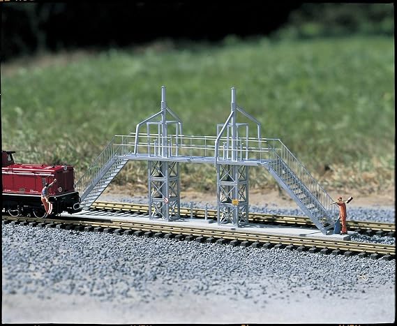 Piko 62049 G Scale Refinery Loading Dock